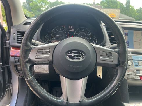 Used 2012 Subaru Legacy 2.5i Limited AWD/4WD image 8