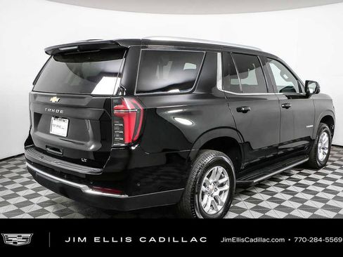 Used 2025 Chevrolet Tahoe LT RWD image 3