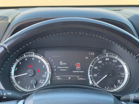 Used 2023 Toyota Highlander LE image 21