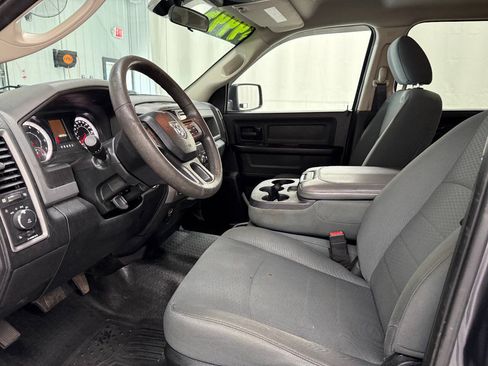 Used 2017 RAM 1500 Express w/ Express Value Package AWD/4WD image 7