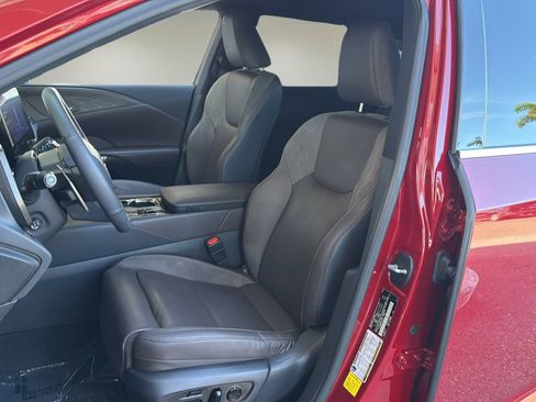 Used 2023 Lexus RX 350 FWD w/ Accessory Package image 12