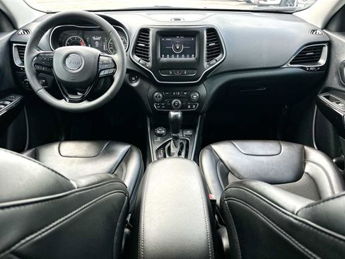 Used 2021 Jeep Cherokee Latitude Plus w/ Sun & Sound Group AWD/4WD image 25