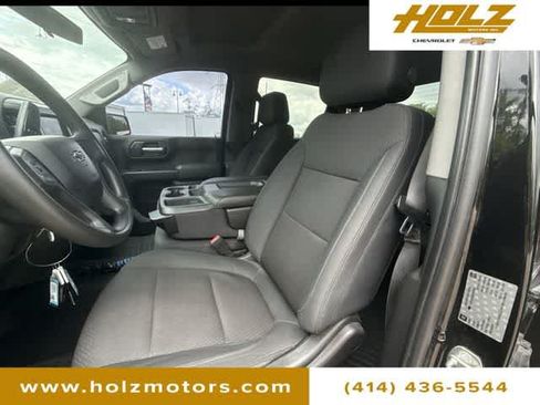 Certified 2019 Chevrolet Silverado 1500 Custom Trail Boss w/ Custom Convenience Package AWD/4WD image 31