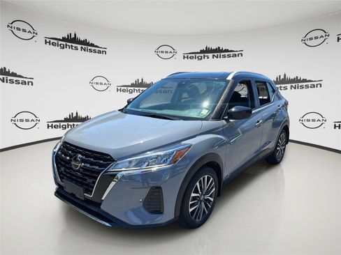 Used 2021 Nissan Kicks SV FWD image 10
