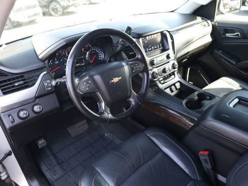 Used 2019 Chevrolet Tahoe LT image 9
