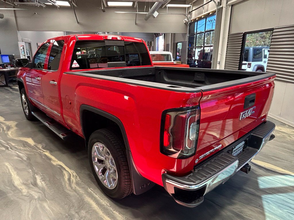 Used 2017 GMC Sierra 1500 SLT w/ SLT Premium Package AWD/4WD image 34