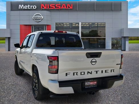 New 2026 Nissan Frontier SV w/ All-Weather Content Package image 4