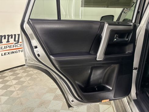 Used 2021 Toyota 4Runner Limited image 23