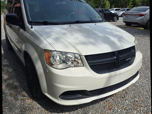 Used 2012 RAM C/V FWD image 3