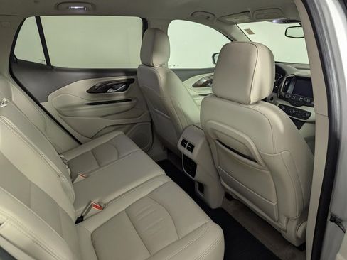 Used 2019 GMC Terrain Denali w/ Comfort Package image 27