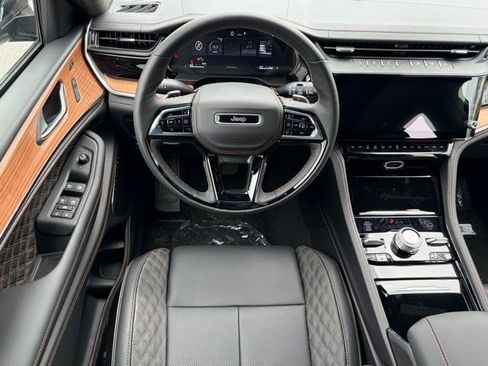 New 2026 Jeep Grand Cherokee Summit AWD/4WD image 35