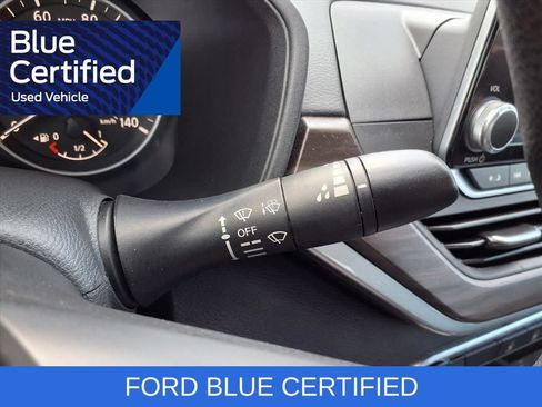 Used 2024 Nissan Altima 2.5 SV FWD image 18