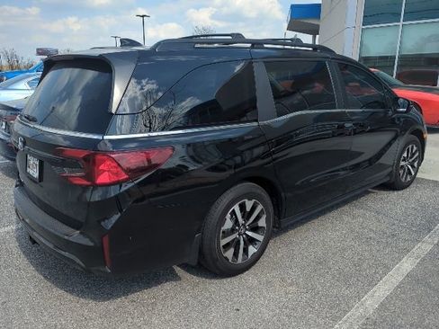 Certified 2026 Honda Odyssey EX-L image 4