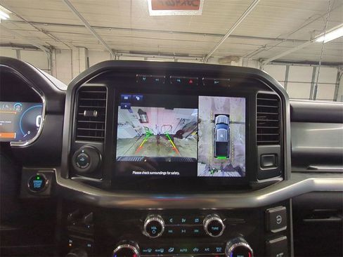 Used 2022 Ford F150 Lariat w/ Equipment Group 502A High image 32