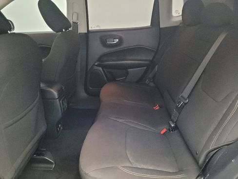 Used 2018 Jeep Compass Sport w/ Tech Group image 18