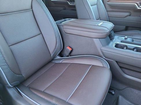 New 2026 GMC Sierra 3500 Denali w/ Denali Reserve Package image 18