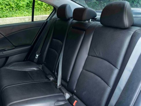 Used 2015 Honda Accord EX-L image 18