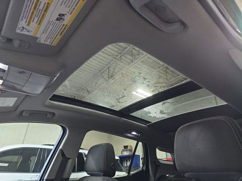 Used 2019 GMC Terrain SLE w/ Driver Convenience Package image 28