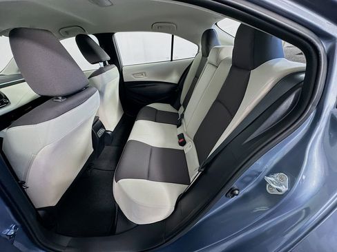 Used 2025 Toyota Corolla LE image 24