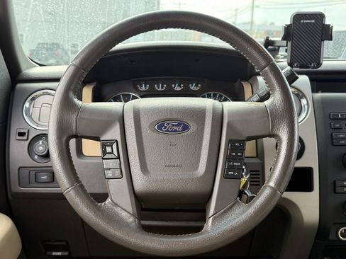 Used 2011 Ford F150 XLT w/ XLT Chrome Pkg image 19