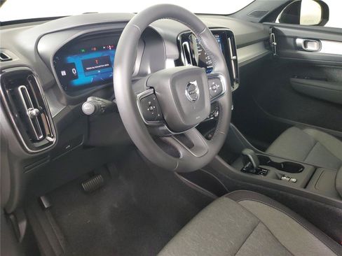 Certified 2026 Volvo XC40 B5 Core AWD/4WD image 24