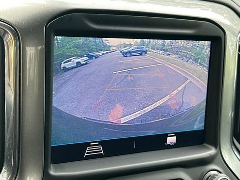 Used 2021 Chevrolet Silverado 1500 LT image 22