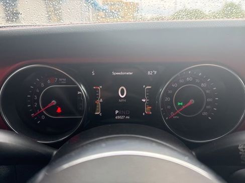 Used 2019 Jeep Wrangler Unlimited Rubicon image 12