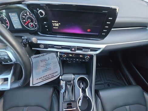 Used 2023 Kia K5 GT-Line w/ GT-Line Premium Package image 11