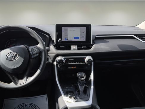 Used 2023 Toyota RAV4 XLE FWD image 13