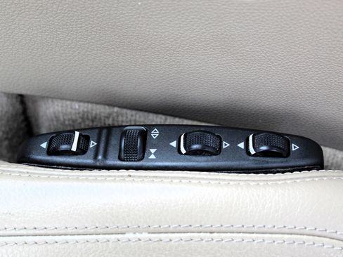 Used 2010 Mercedes-Benz E 350 Coupe image 11