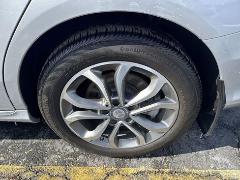 Used 2015 Mercedes-Benz C 300 4MATIC Sedan image 30