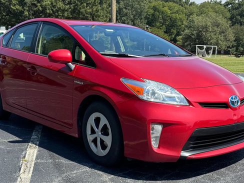 Used 2014 Toyota Prius Three FWD image 11