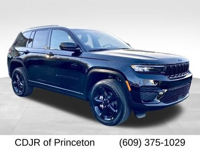 New 2025 Jeep Grand Cherokee Altitude