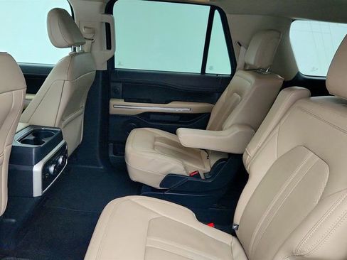 Used 2022 Ford Expedition Max Limited image 22