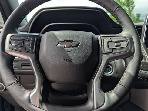 Used 2023 Chevrolet Tahoe Z71 w/ Luxury Package AWD/4WD image 30