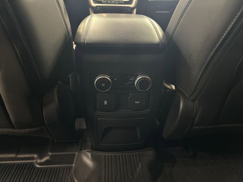 Used 2023 Ford Explorer XLT w/ Equipment Group 202A image 27