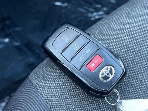 Used 2025 Toyota Camry LE image 22