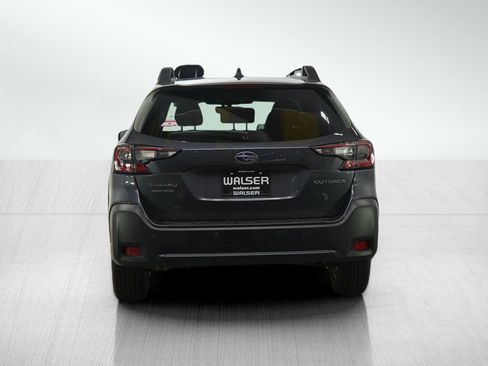 Used 2024 Subaru Outback Premium image 4