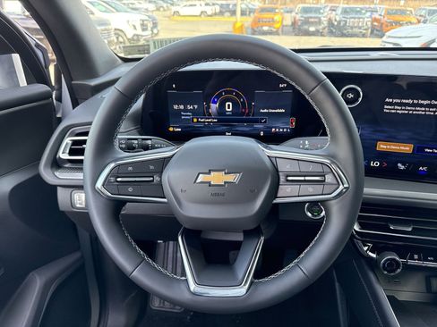 New 2026 Chevrolet Traverse LT w/ LPO, Floor Liner Package image 16