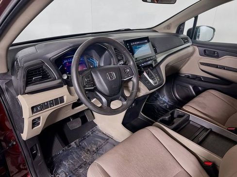 Used 2019 Honda Odyssey EX image 10