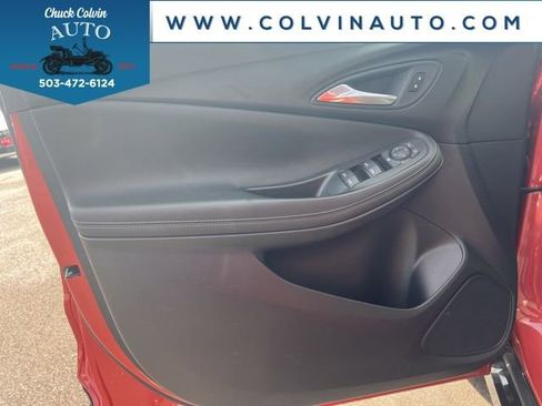 Used 2024 Buick Encore GX Sport Touring AWD/4WD image 13