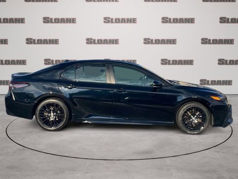 Used 2022 Toyota Camry SE w/ Convenience Package image 6