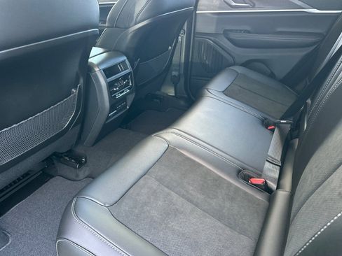 New 2026 Jeep Grand Cherokee Altitude image 13