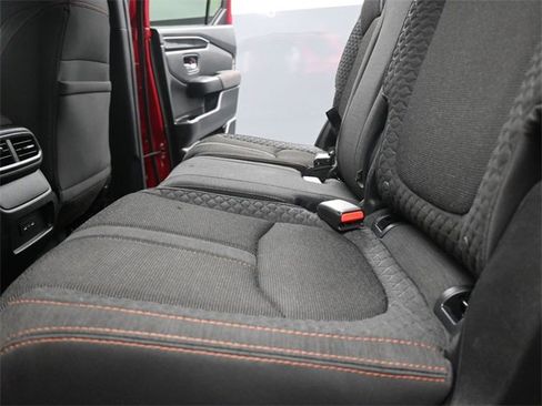 Used 2025 Honda Pilot Sport image 21