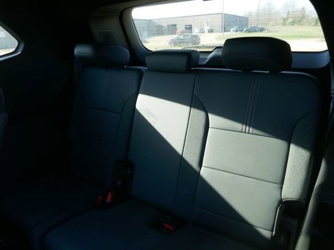 New 2026 GMC Acadia AT4 image 14