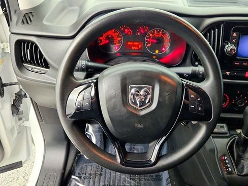 Used 2018 RAM ProMaster City Tradesman image 12