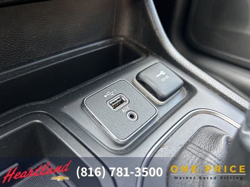 Used 2019 Jeep Cherokee Latitude w/ Popular Appearance Group image 34