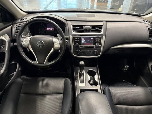 Used 2016 Nissan Altima 2.5 SR FWD image 10