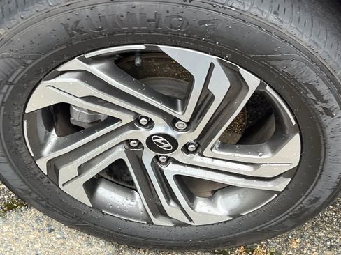 Used 2023 Hyundai Santa Fe SEL w/ Premium Package image 17