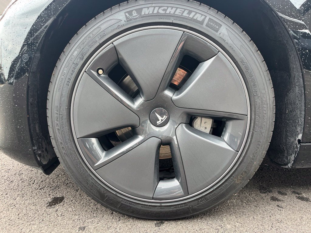 Used 2022 Tesla Model 3 Long Range AWD/4WD image 11